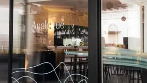 Bars in Singapore-Analogue