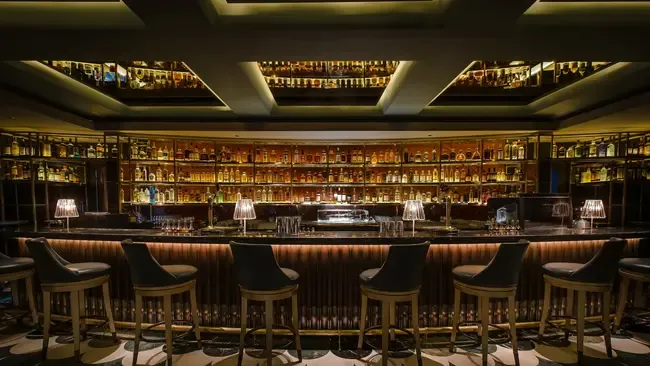 Bars in Singapore-Manhattan
