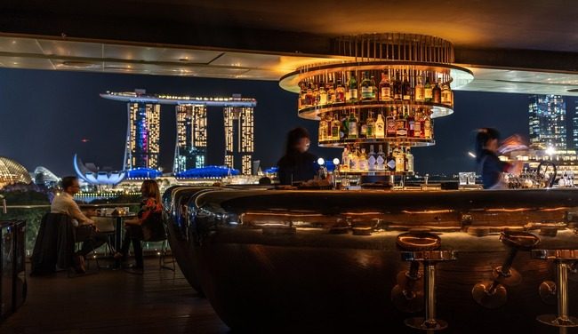 Bars in Singapore-Smoke & Mirrors