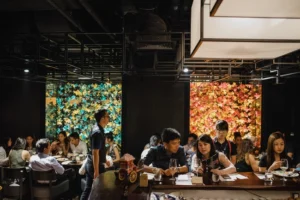 Bars in Singapore-The Horse's Mouth