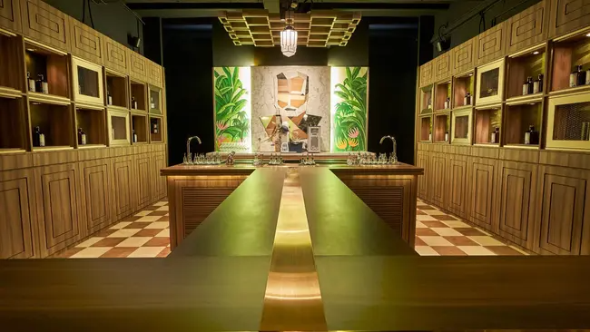 Bars in Singapore-The Old Man Singapore