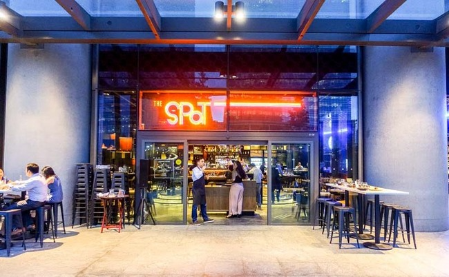Bars in Singapore-The Spot