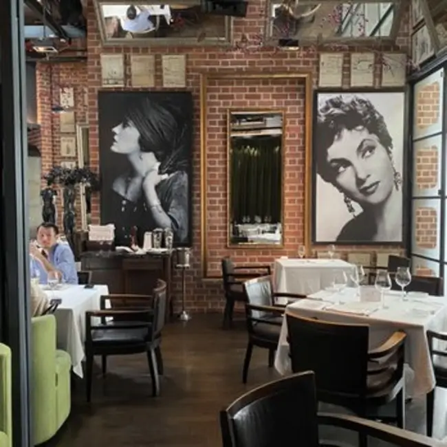 Restaurants in Singapore-Oso Ristorante