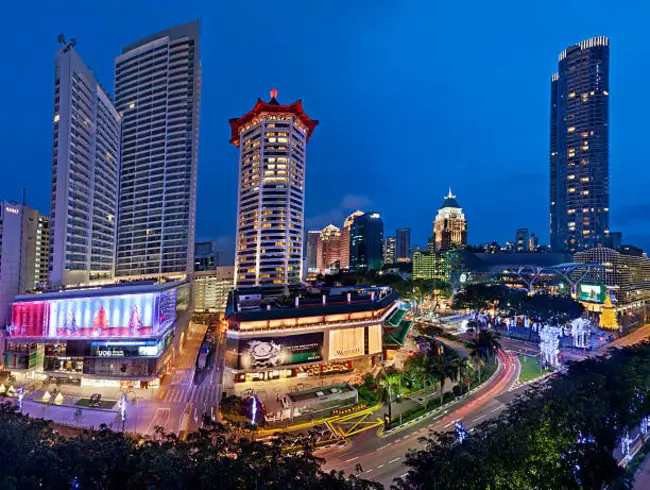 достопримечательности сингапура-Орчард Роуд (Orchard Road)