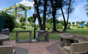 Beaches in Singapore-West Coast Park Beach (BBQ Dining)